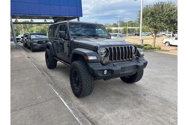 $32988 : Jeep Wrangler Unlimited 2022 image 2