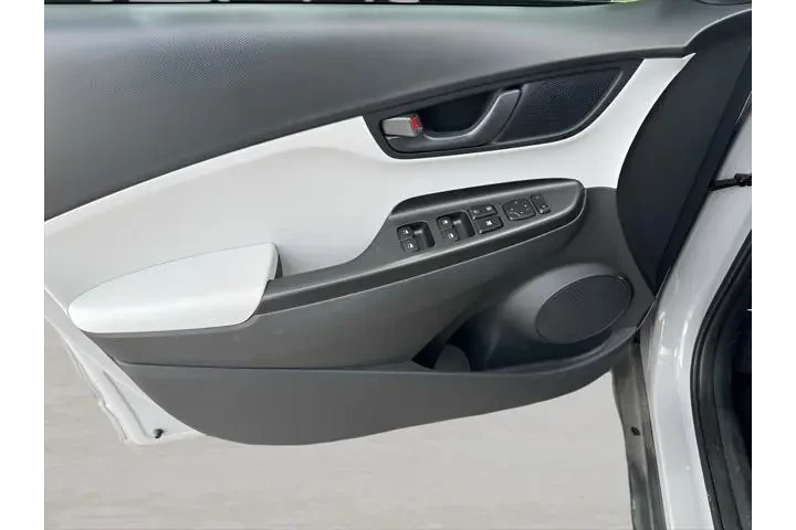 $20166 : Hyundai KONA 2023 AWD SE 4dr image 6