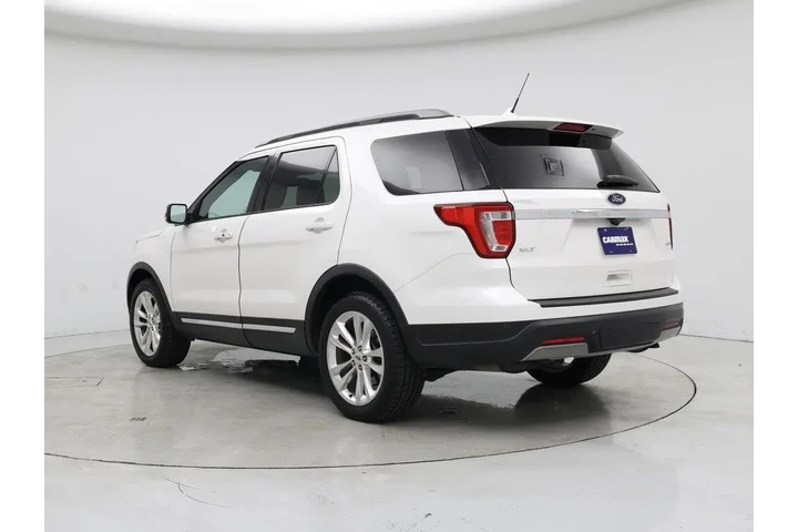 $25998 : Ford Explorer 2019 AWD XLT 4 image 2