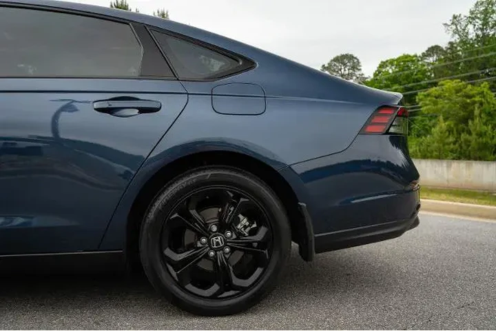 $28977 : Honda Accord 2025 SE 4dr Sed image 6