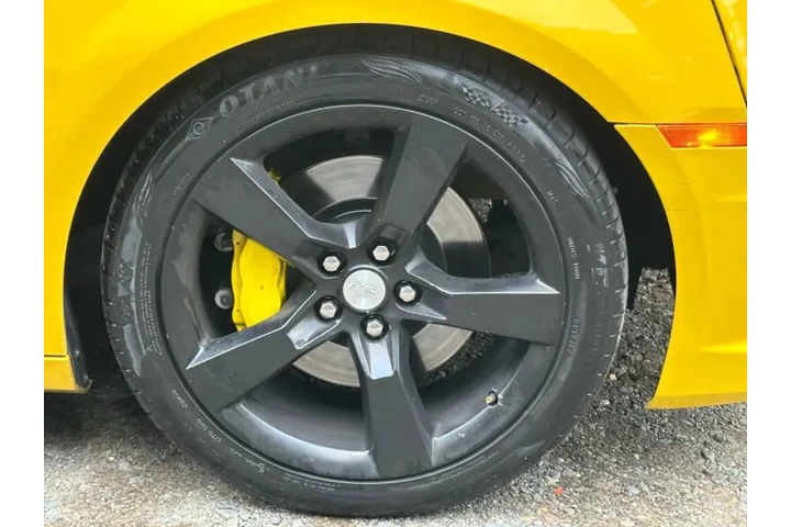 $15990 : 2010 Camaro SS image 9