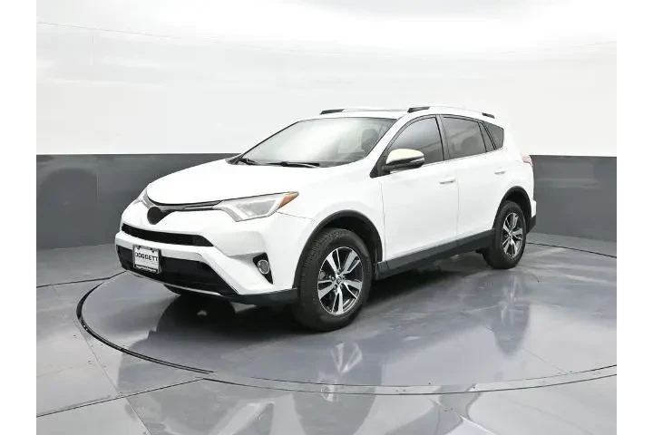 $12485 : Toyota RAV4 2016 XLE 4dr SUV image 1