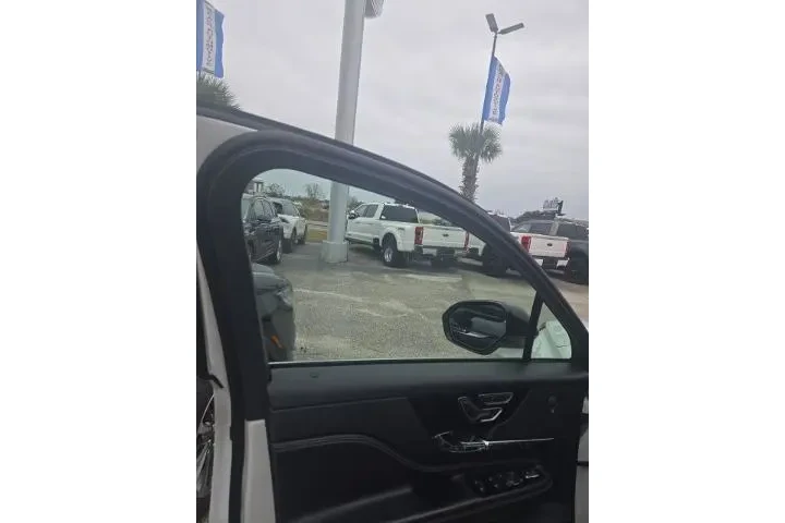 $25762 : Lincoln Corsair 2021 Reserve image 10