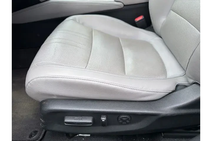 $22992 : Honda Accord Hybrid 2018 EX- image 8