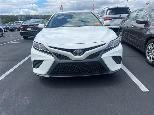 $17294 : PRE-OWNED 2018 TOYOTA CAMRY SE image 4