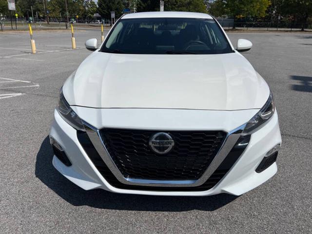 $11900 : 2020 Altima 2.5 S image 4