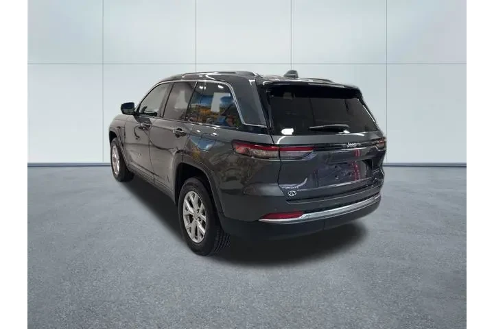 $25495 : Jeep Grand Cherokee 2022 4x4 image 3