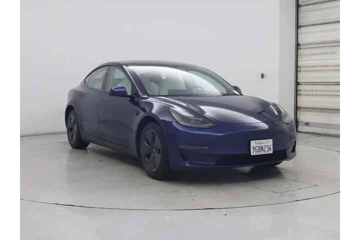 $25998 : Tesla Model 3 2023 4dr Sedan image 1