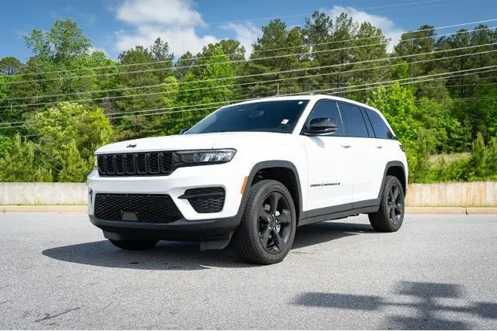 $35987 : Jeep Grand Cherokee 2023 4x4 image 3