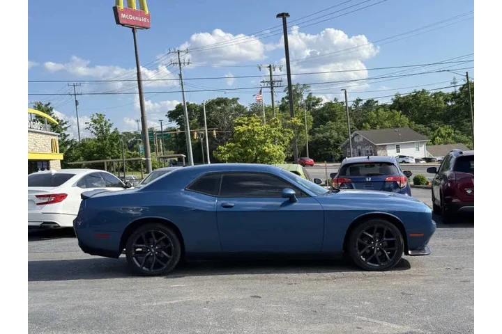 $18995 : 2021 Challenger SXT image 5