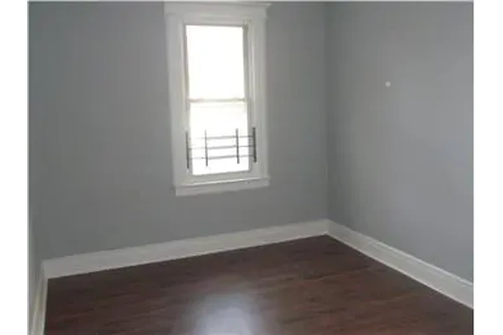 $2300 : Rental property with 2 bedro image 7