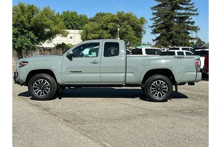 $36990 : Toyota Tacoma 2023 4x2 TRD S image 6