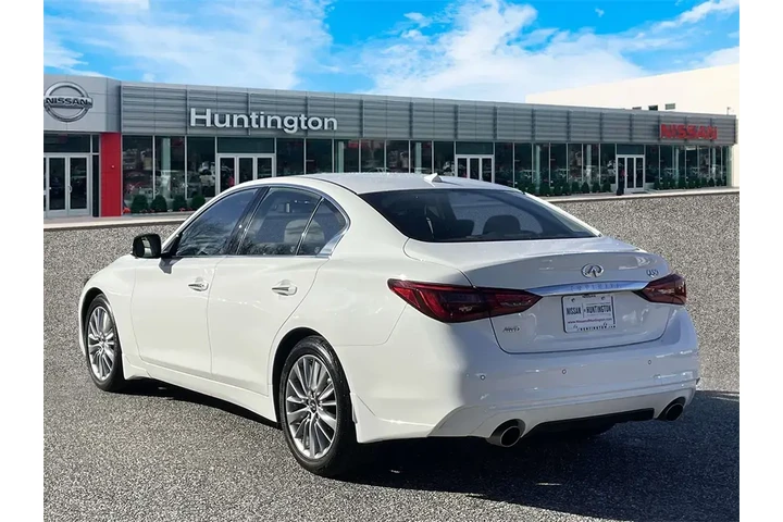 $29999 : INFINITI Q50 2023 AWD Luxe 4 image 8