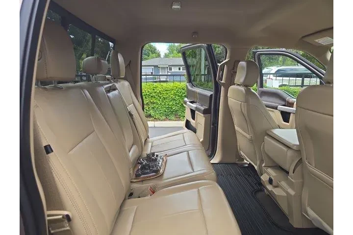 $35995 : Ford F-150 2019 4x4 Lariat 4 image 10