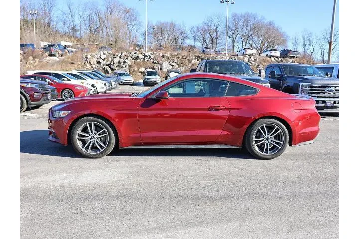 $17899 : Ford Mustang 2016 EcoBoost P image 4