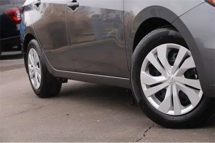 $15950 : Nissan Versa 2022 S 4dr Seda image 3