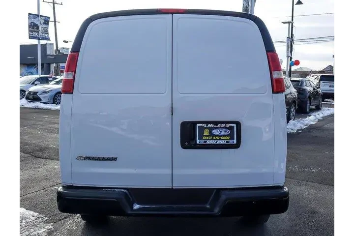 $17897 : Chevrolet Express 2018 2500 image 8