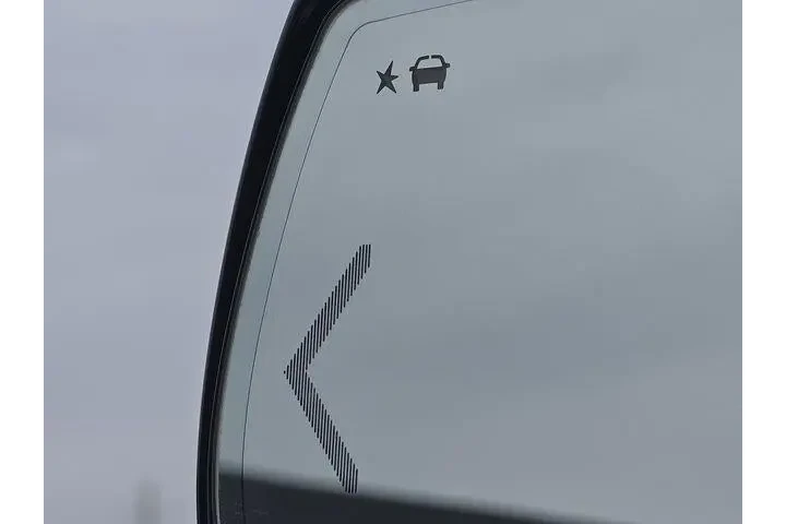 $26835 : GMC Yukon 2018 4x4 SLT 4dr S image 7