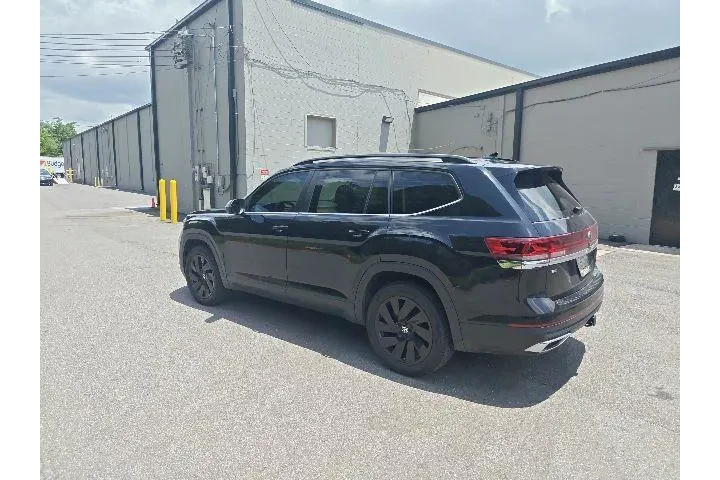 $27990 : Volkswagen Atlas 2024 SE 4dr image 4