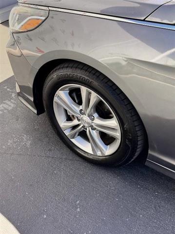 $15995 : Used 2018 Sonata SEL 2.4L SUL image 9