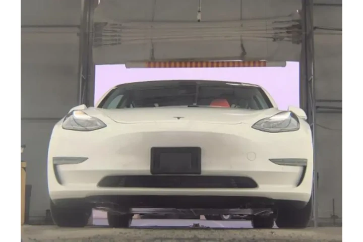 $17899 : Tesla Model 3 2019 Mid Range image 3