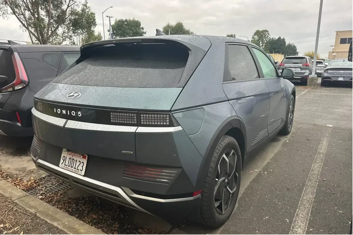 $25490 : Hyundai IONIQ 5 2024 AWD SEL image 3
