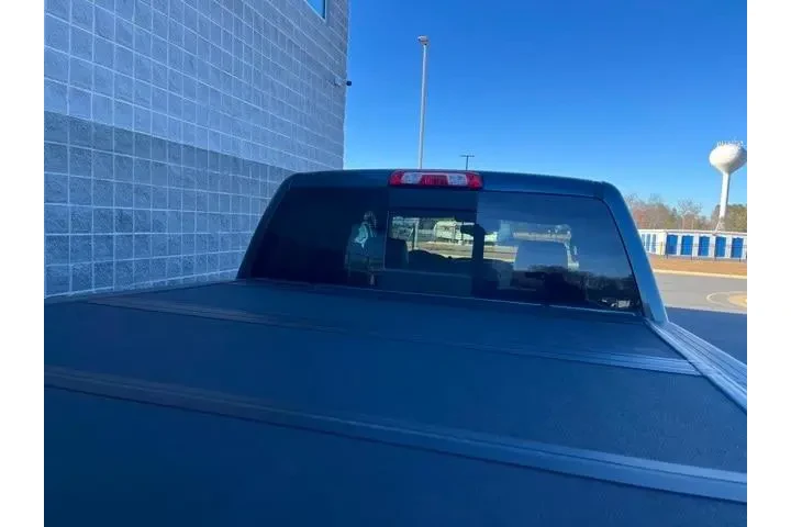 $20000 : GMC Sierra 1500 2017 4x4 Den image 10