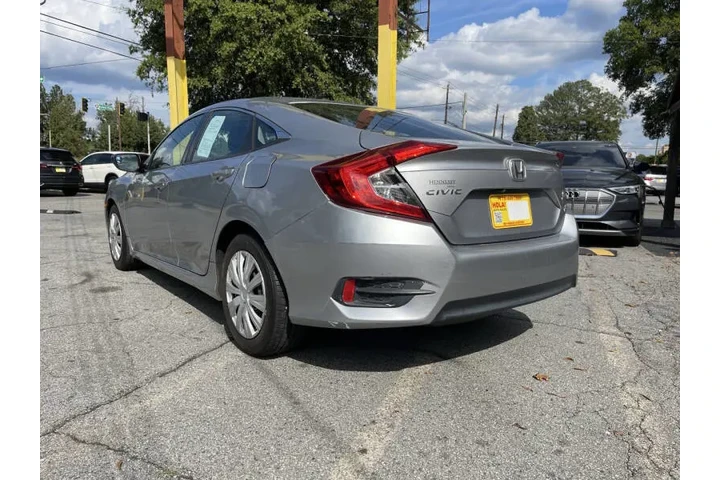 2016 Civic LX image 10
