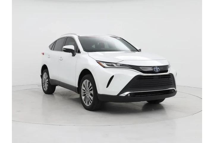 $35998 : Toyota Venza 2024 AWD XLE 4d image 1