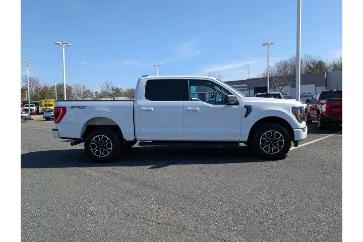 $39628 : Ford F-150 2023 4x4 XL 4dr S image 2