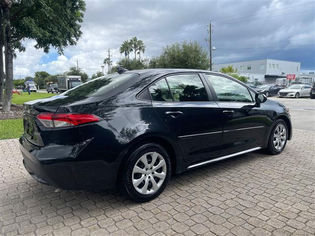 $12900 : 2021 Toyota Corolla LE image 6