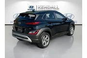 $17875 : Hyundai KONA 2023 AWD SEL 4d thumbnail