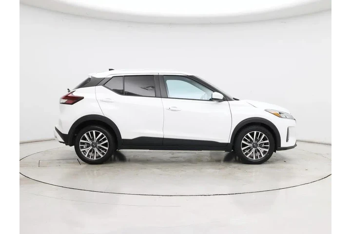 $19998 : Nissan Kicks 2023 SV 4dr Cro image 7