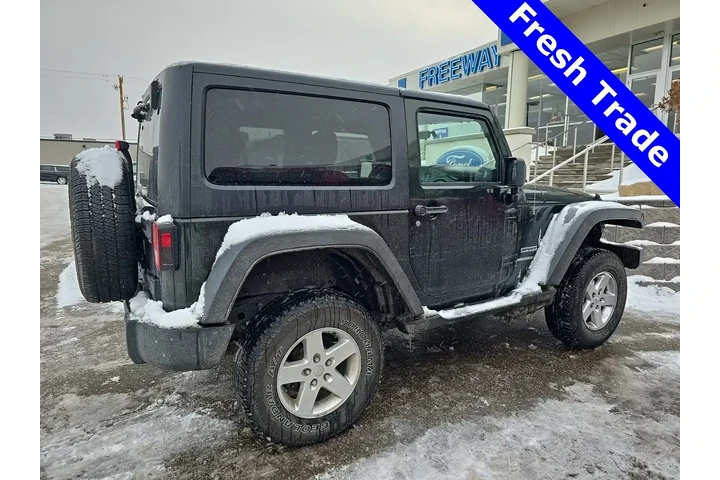 $12698 : Jeep Wrangler 2012 4x4 Sport image 3