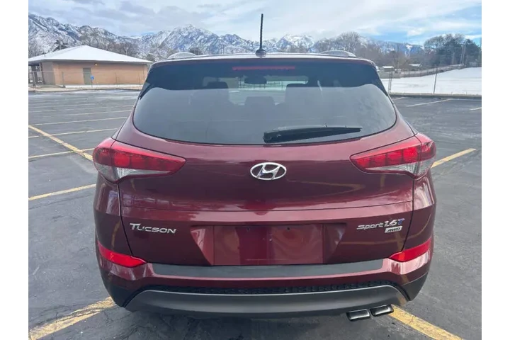 $10900 : 2016 Tucson Sport image 9