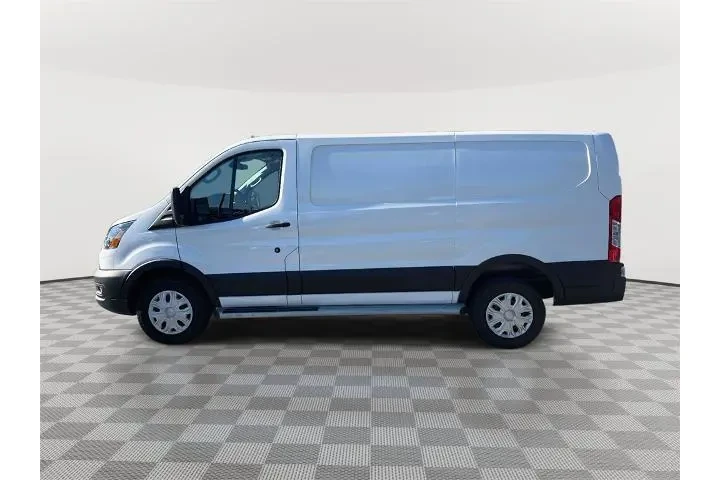 $30884 : Ford Transit 2024 250 3dr SW image 4