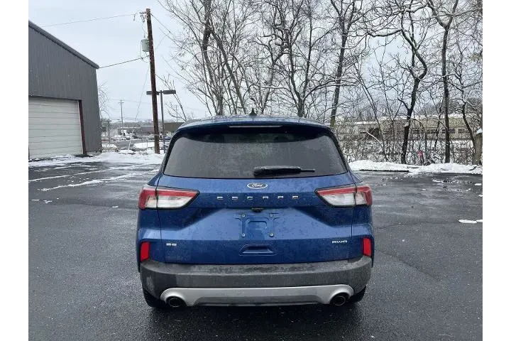 $20997 : Ford Escape 2022 AWD SE 4dr image 4