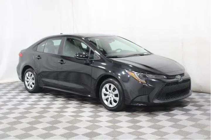 $19968 : Toyota Corolla 2022 LE 4dr S image 1