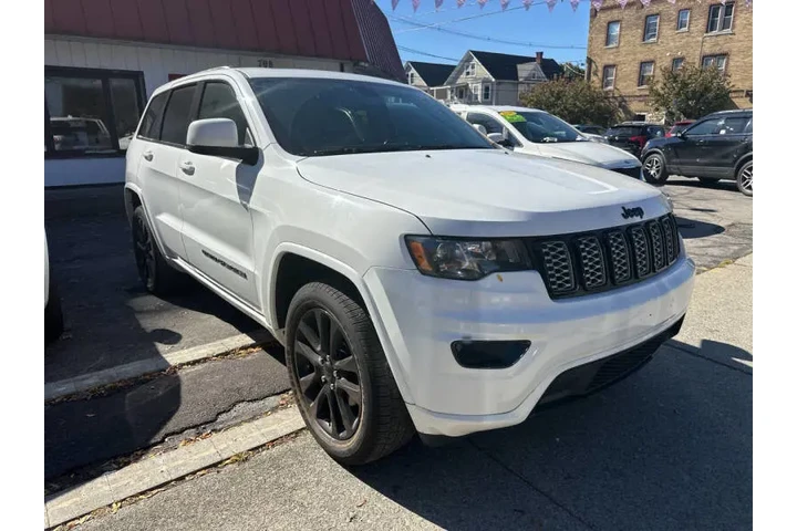 $16995 : 2019 Grand Cherokee Altitude image 6