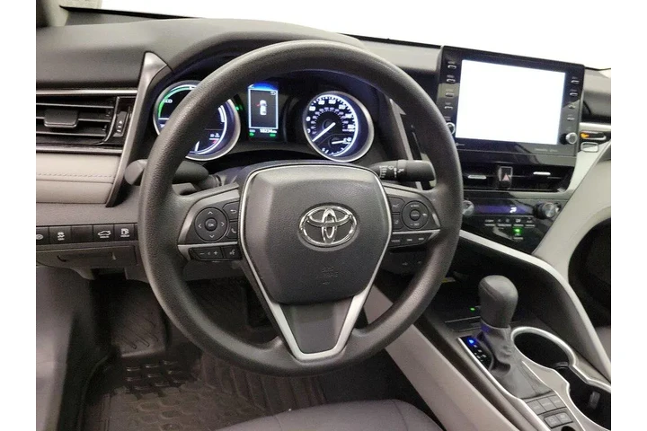 $30998 : Toyota Camry Hybrid 2024 LE image 10