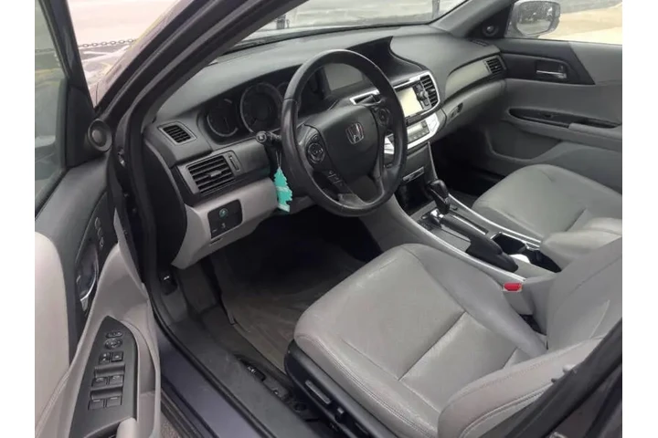 $10300 : 2013 Accord LX image 5