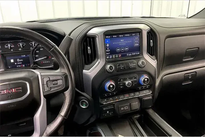 $34290 : GMC Sierra 1500 2020 4x4 SLT image 6