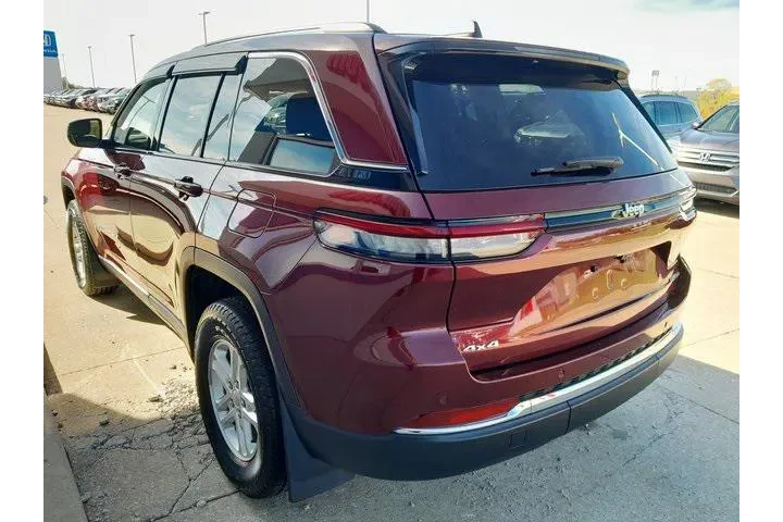 $26660 : Jeep Grand Cherokee 2023 4x4 image 7