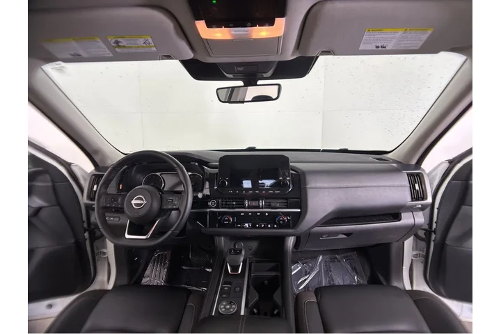 $35782 : 2024 Pathfinder SL image 4