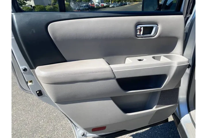 $13750 : 2012 Pilot EX-L image 10
