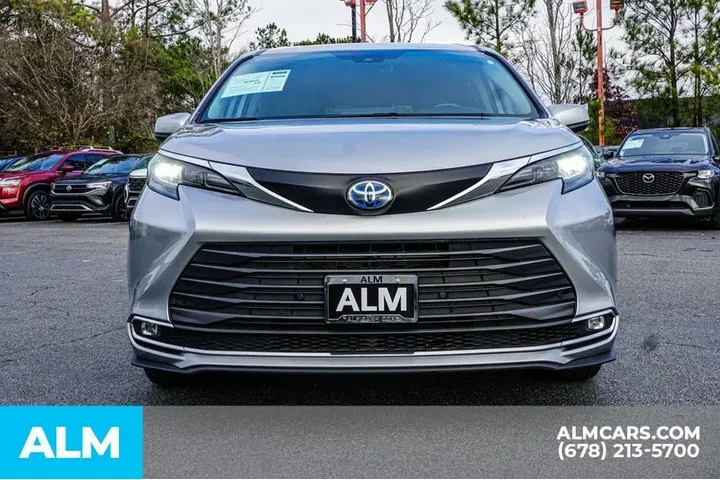 $36420 : Toyota Sienna 2024 XLE 8-Pas image 10
