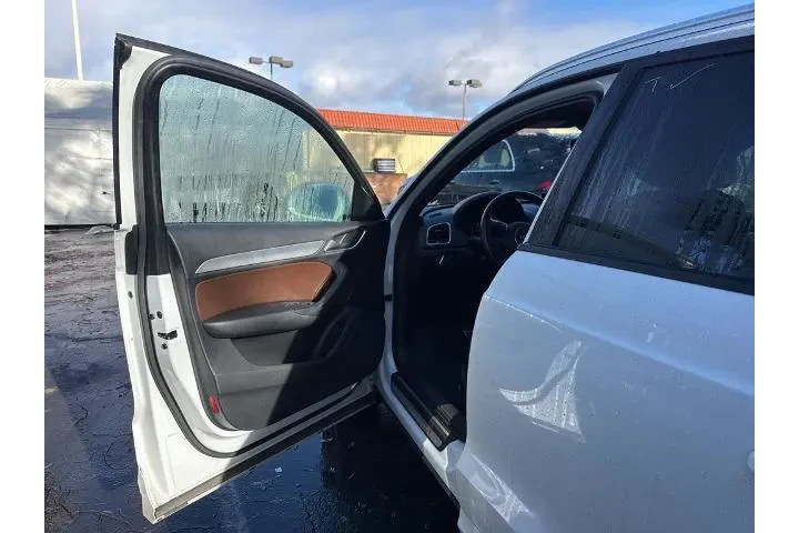 $16000 : Audi Q3 2018 2.0T Premium 4d image 6