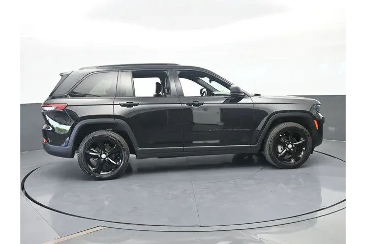$39997 : Jeep Grand Cherokee 2025 4x2 image 7