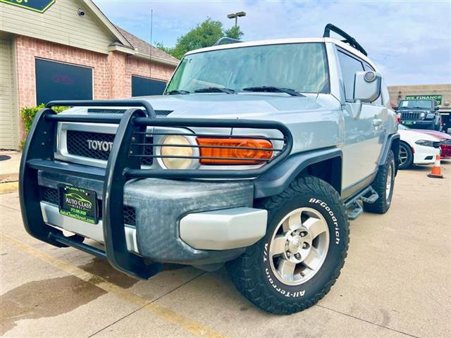 $14950 : 2008 TOYOTA FJ CRUISER image 3