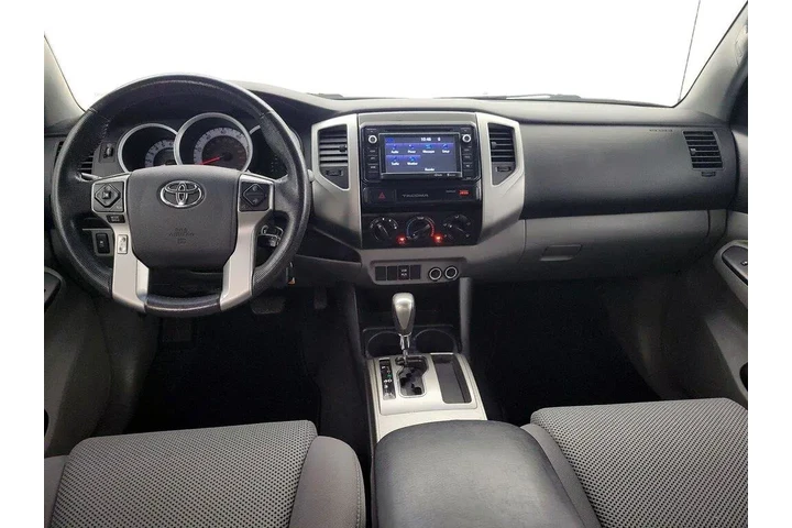 $28998 : Toyota Tacoma 2015 4x2 PreRu image 9
